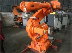 ABB機器人IRB6600軸1變速箱漏油維修