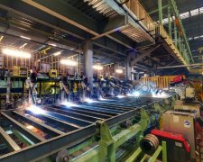 ABB弧焊機器人集裝箱焊接節(jié)氣裝置